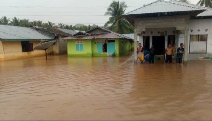 Hujan Deras Picu Banjir di Pohuwato, 10 Desa Terdampak