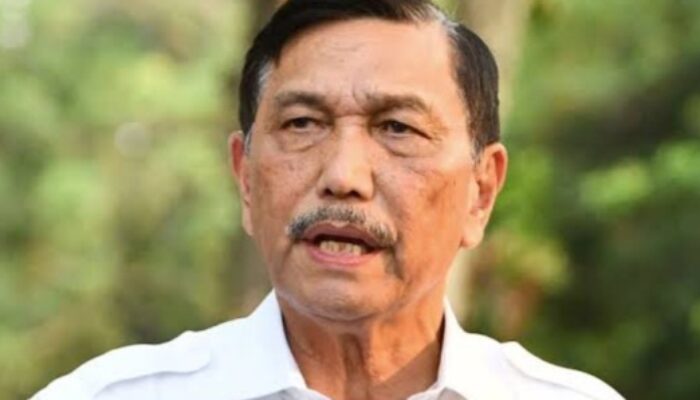 Luhut Sebut Indonesia Tidak Gelap: “Yang Gelap Kau, Bukan Indonesia”