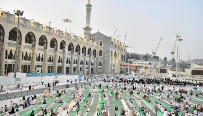 Arab Saudi Larang Rekam dan Siaran Langsung Shalat Tarawih