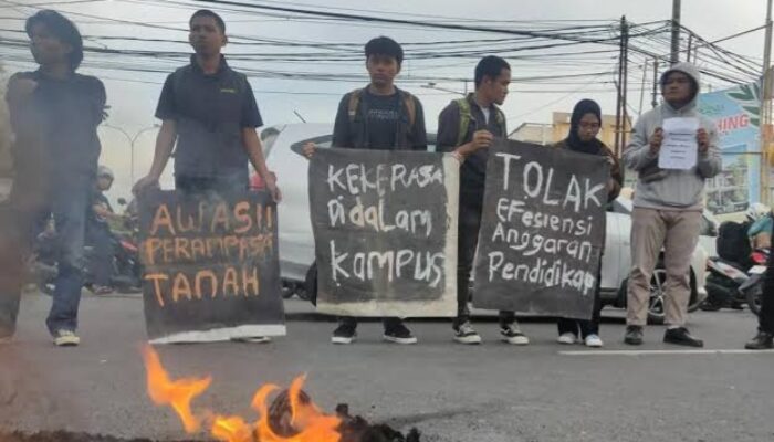 MPR: Publik Kaget dengan Kebijakan Prabowo, Aksi ‘Indonesia Gelap’ Dinilai Berlebihan