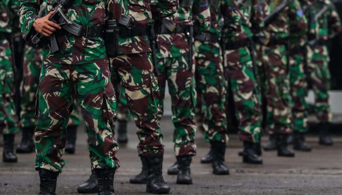 DPR Sahkan RUU TNI Jadi UU, Publik Khawatir Dwifungsi Militer Bangkit