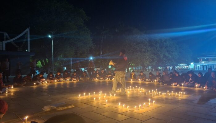 Pecinta Alam Gorontalo Gelar Aksi Lilin dan Doa untuk Almarhum Muhamad Jeksen