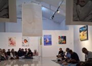 Mahkota Dalam Diam – Seni itu Kegembiraan, Seni Itu Kebahagian. | Ditimoli #2