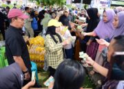 Wagub Idah Perkuat Stabilitas Harga Lewat Pasar Murah, Ribuan Warga Boalemo Antusias