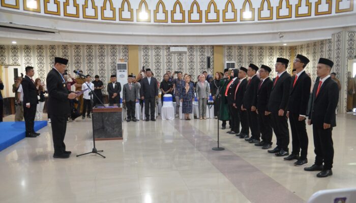 Gubernur Gusnar Ismail Tekankan Penguatan Konten Lokal Saat Lantik Anggota Komisi Penyiaran Indonesia Daerah Provinsi Gorontalo